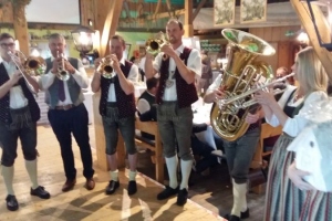 Gratulieren und Brautstehlen